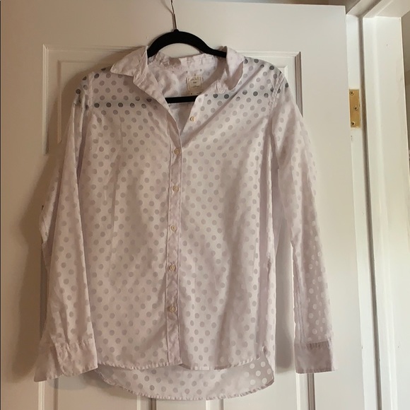 Gap button down with circle detail - Picture 1 of 3